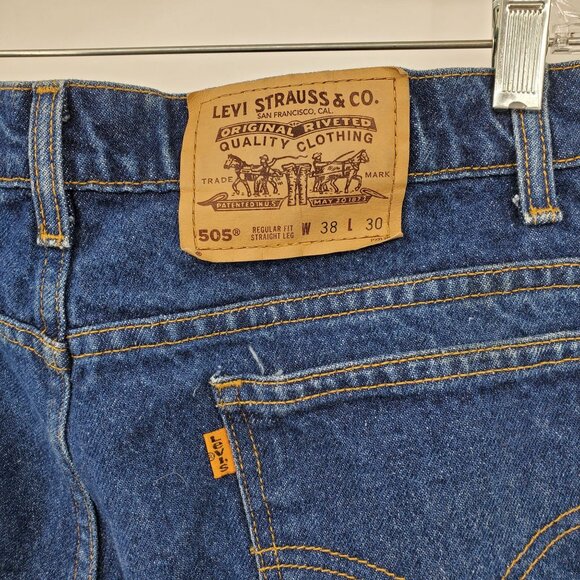 Vintage Levi's 505 Regular Fit Straight Leg Orange Tab Denim Jeans 38x30 - Picture 3 of 8